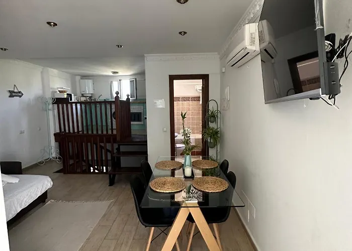 Atico Sofia, Gran Terraza Y Barbacoa * フエンヒロラ